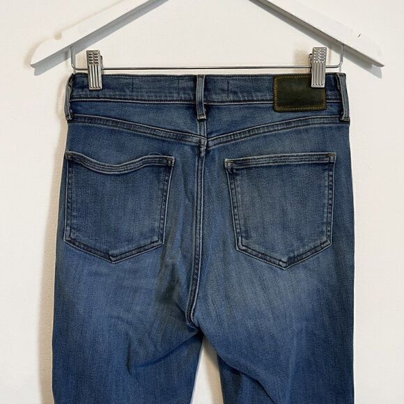 Aritzia Denim Forum The Nico Mid Rise Skinny Crop Raw Hem Jeans - Picture 6 of 8